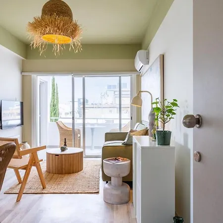 Dune - 1 Bedroom Retreat W Balcony In Mackenzie Appartement Larnaca